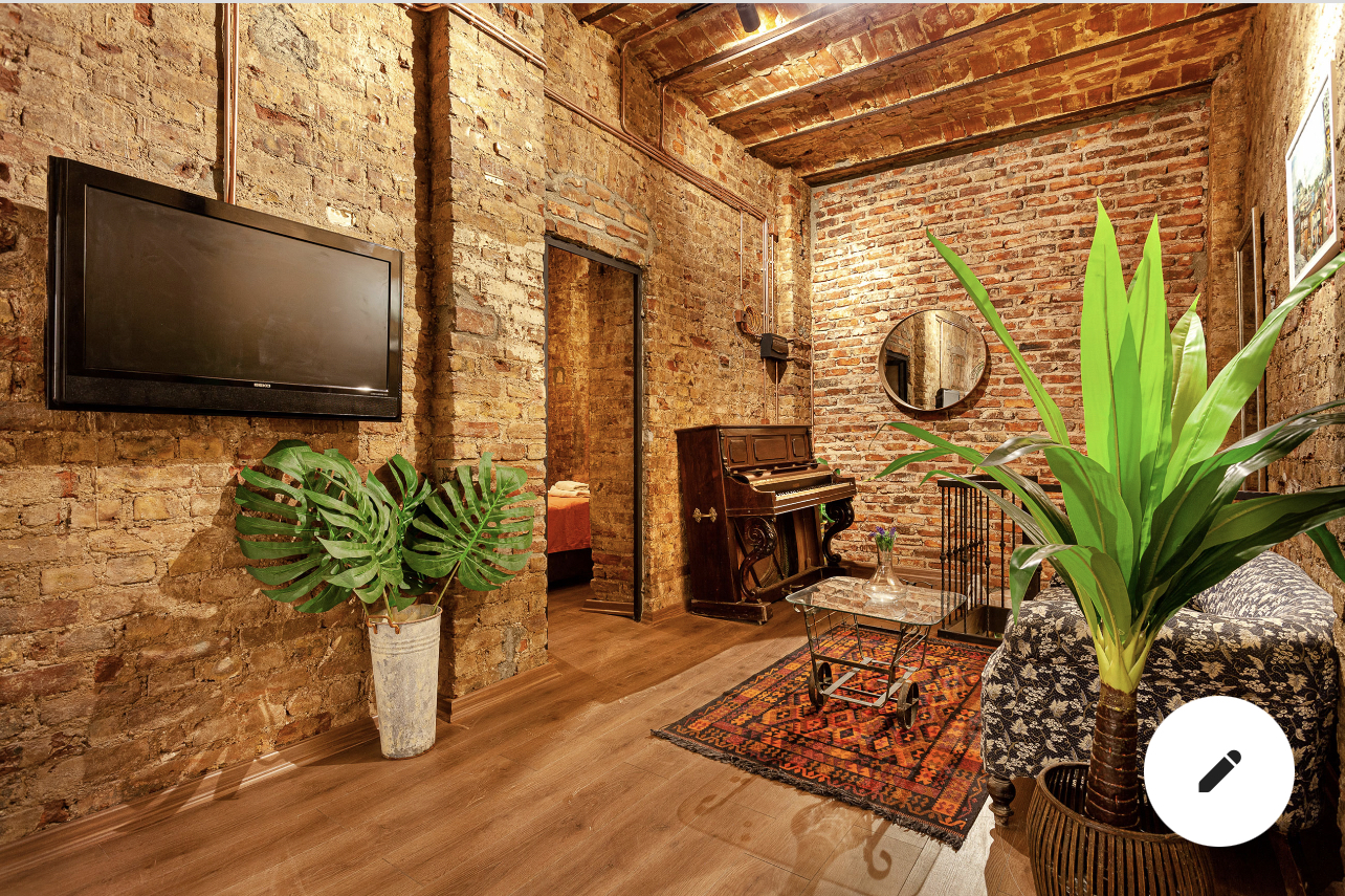 BIG GROUPS -5BR 3BA AC terrace                                                                                                                                                                                                                                                                              